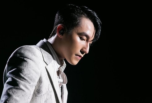 Sơn Tùng M-TP bất ngờ 'nhắn nhủ' giữa ồn ào tình cảm