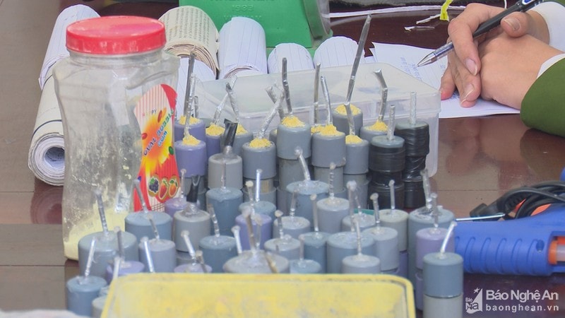 Nghệ An: Bé trai 14 tuổi tử vong do nổ pháo tự chế