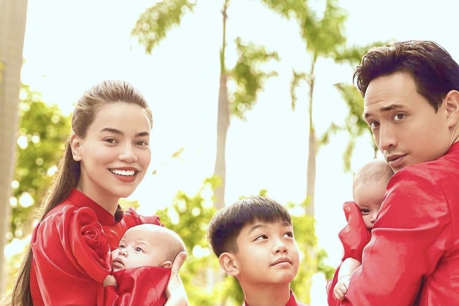 Cặp song sinh 4 tháng tuổi đáng yêu của Hà Hồ - Kim Lý