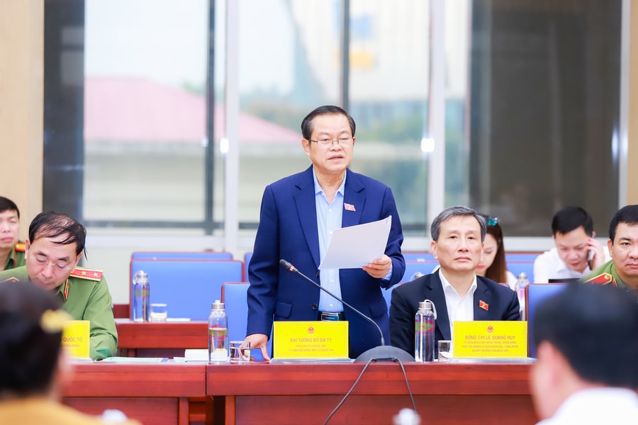 Ủy ban Thường vụ Quốc hội, Hội đồng Bầu cử Quốc gia kiểm tra công tác chuẩn bị bầu cử tại Nghệ An