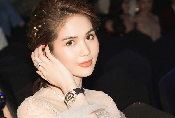 Ngọc Trinh kể lại vụ trộm vào nhà lấy đồng hồ trị giá 13 tỷ