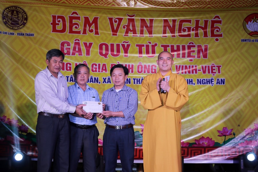 Chùa Chí Linh tổ chức đêm nhạc thiện nguyện giúp đỡ gia đình hoàn cảnh khó khăn