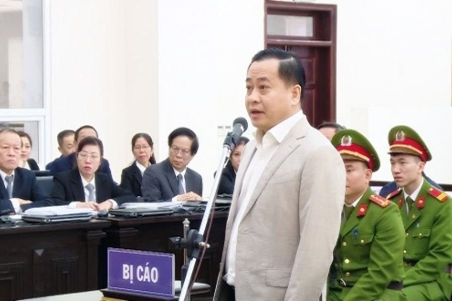 Phan Văn Anh Vũ bị cáo buộc hối lộ hơn 16 tỷ đồng qua trung gian “thầy phong thủy“
