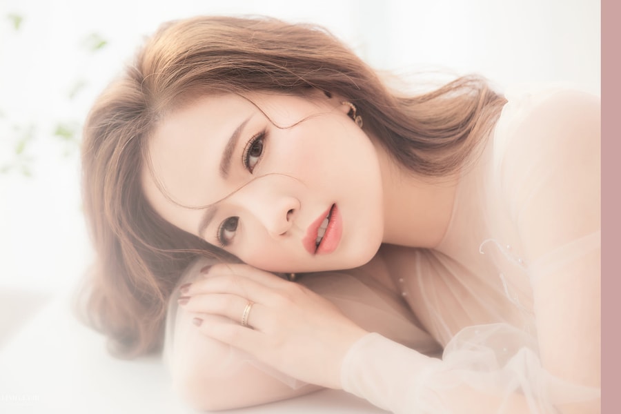 MC Đan Lê đẹp mong manh ở tuổi 38