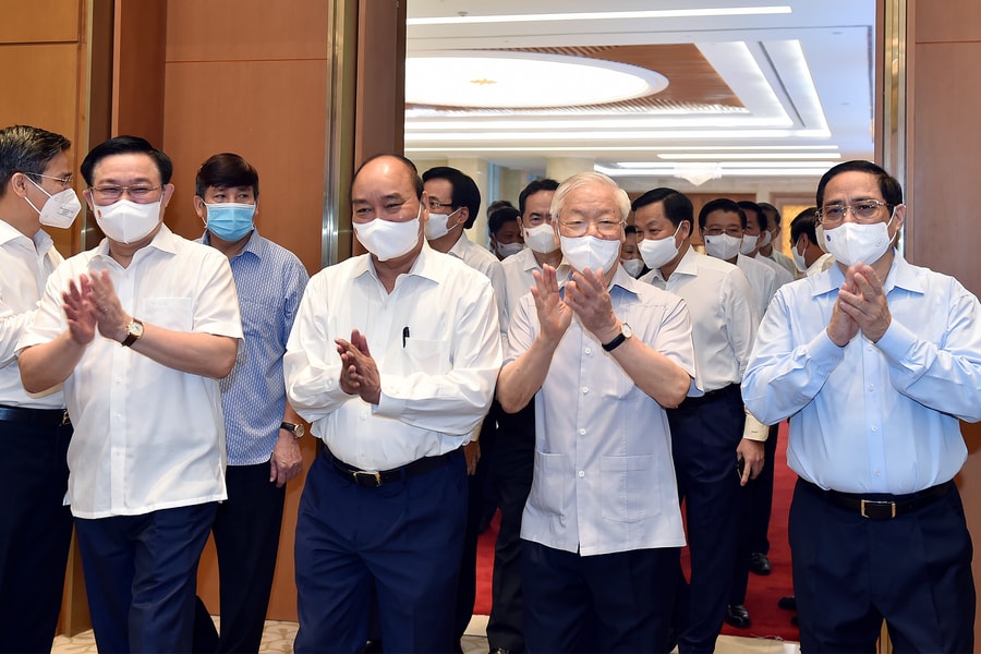 Tổng Bí thư: Chính phủ xử lý dứt điểm những điểm nghẽn để phát triển đất nước nhanh, bền vững hơn 