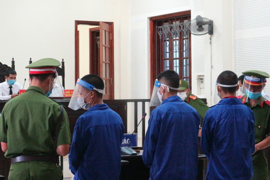 Ba thanh niên 2K liều lĩnh vận chuyển cả yến 'hàng trắng'