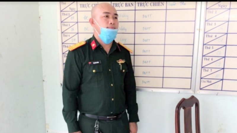 Khởi tố đối tượng giả bộ đội để 'thông' chốt kiểm soát
