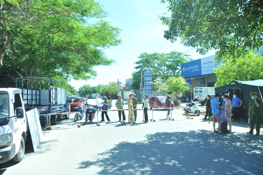 Lực lượng Công an nhân dân góp phần quan trọng trong phòng, chống dịch Covid-19