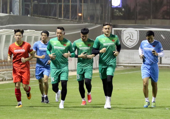 Nhận điện 'nền móng' của bóng đá Việt  