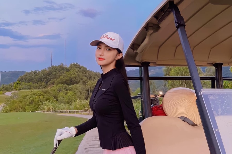 Hoa hậu Hương Giang có động thái bất ngờ sau thời gian dài 'ở ẩn'