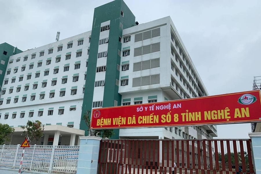 Bệnh viện Dã chiến số 8 Nghệ An chính thức tiếp nhận bệnh nhân Covid-19
