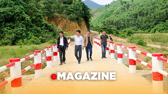 'Bà đỡ' của hộ nghèo, bản khó