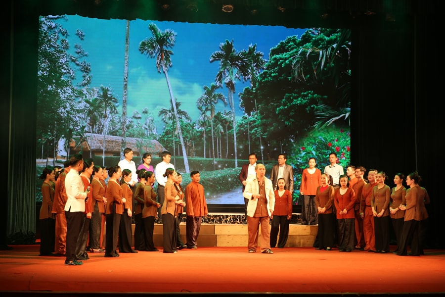 Ý nghĩa chương trình nghệ thuật 'Quê hương trong trái tim Người' 