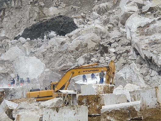 Những vấn đề đặt ra trong lĩnh vực quản lý, khai thác khoáng sản