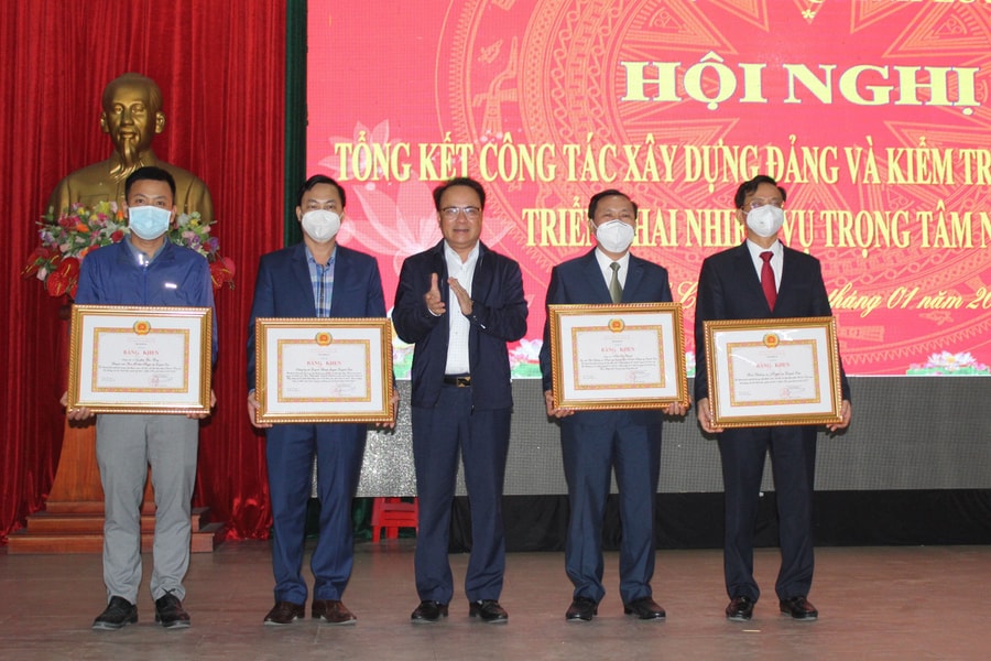 Huyện Quỳnh Lưu tổng kết công tác xây dựng Đảng năm 2021