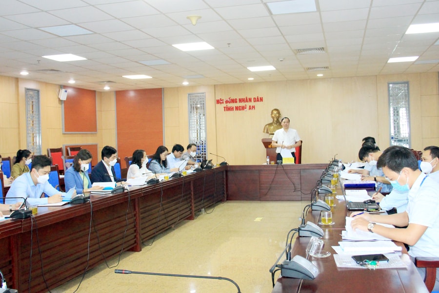 Thẩm tra dự thảo nghị quyết quy định giá dịch vụ xét nghiệm Covid -19 tại Nghệ An