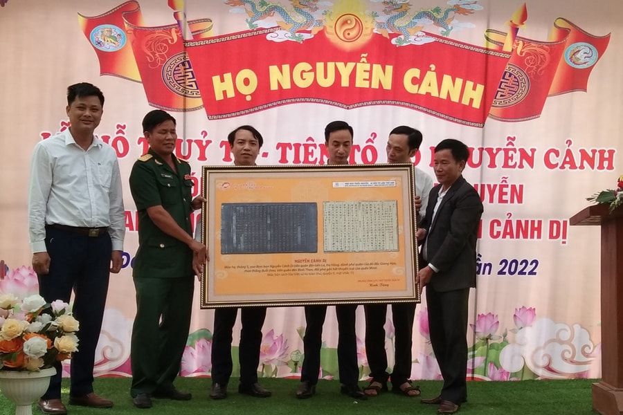 Thanh Chương: Dòng họ Nguyễn Cảnh đón nhận Mộc bản triều Nguyễn