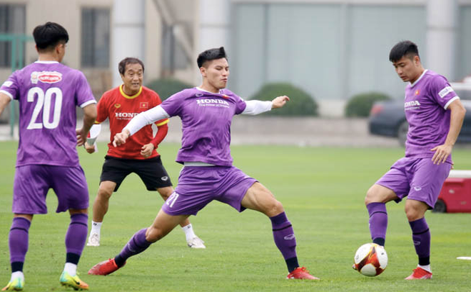 HLV Park bổ sung 3 cầu thủ cho U23 Việt Nam; Hoàng Xuân Vinh sẽ thắp sáng đài lửa SEA Games 31