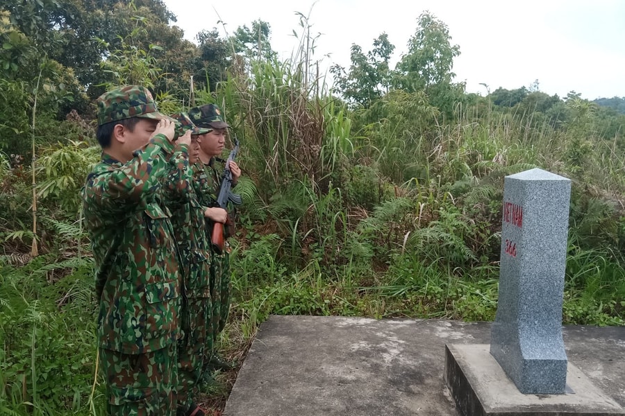 Đồn Biên phòng Thông Thụ tuần tra đường biên, cột mốc biên giới