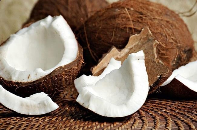 Hóc cùi dừa, cháu bé gần 1 tuổi tử vong