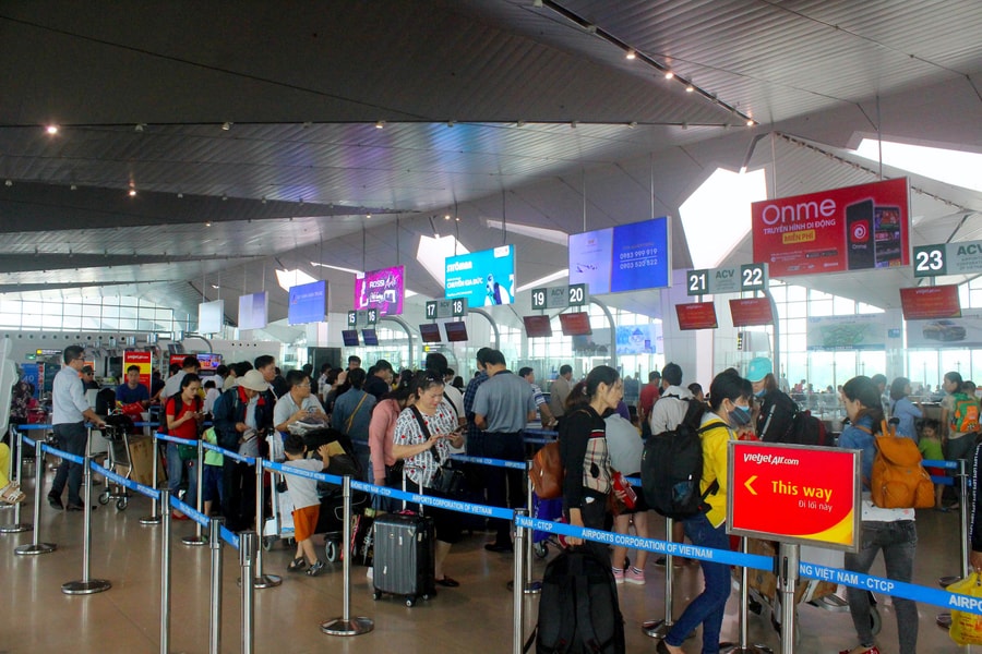 Lượng hành khách tại sân bay Vinh 6 tháng đầu năm 2022 vượt cả năm 2021