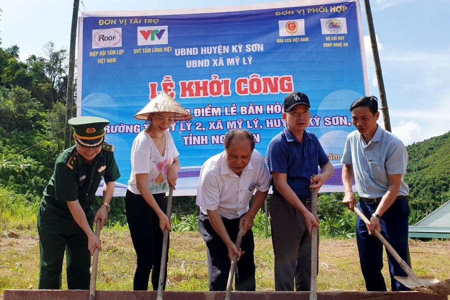 Khởi công xây dựng điểm trường khó khăn tại xã biên giới huyện Kỳ Sơn