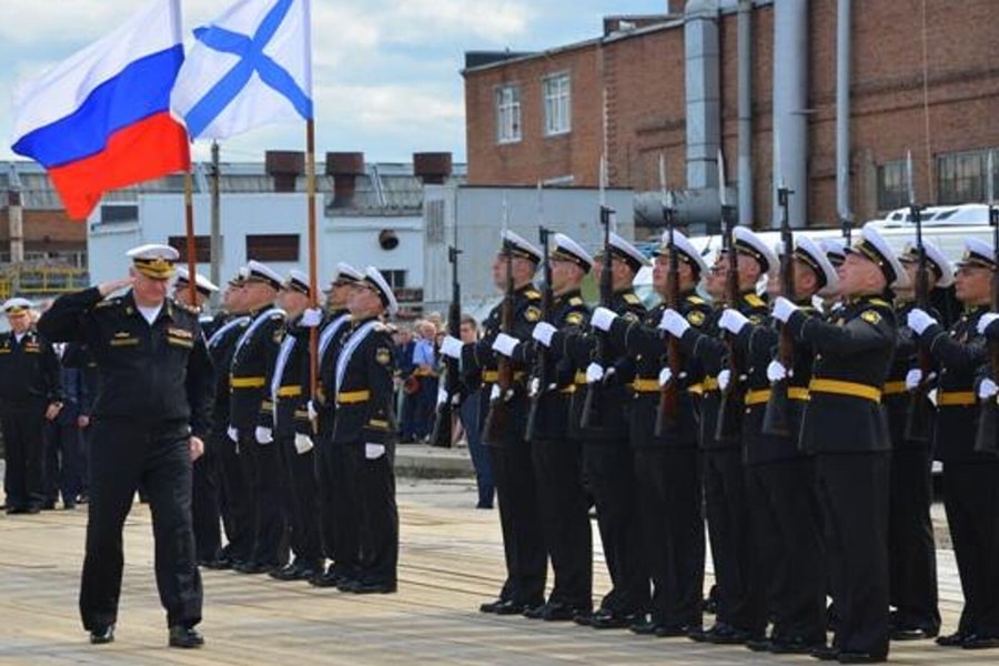 Tàu chiến của Hải quân Nga đang tập luyện cho lễ duyệt binh chính