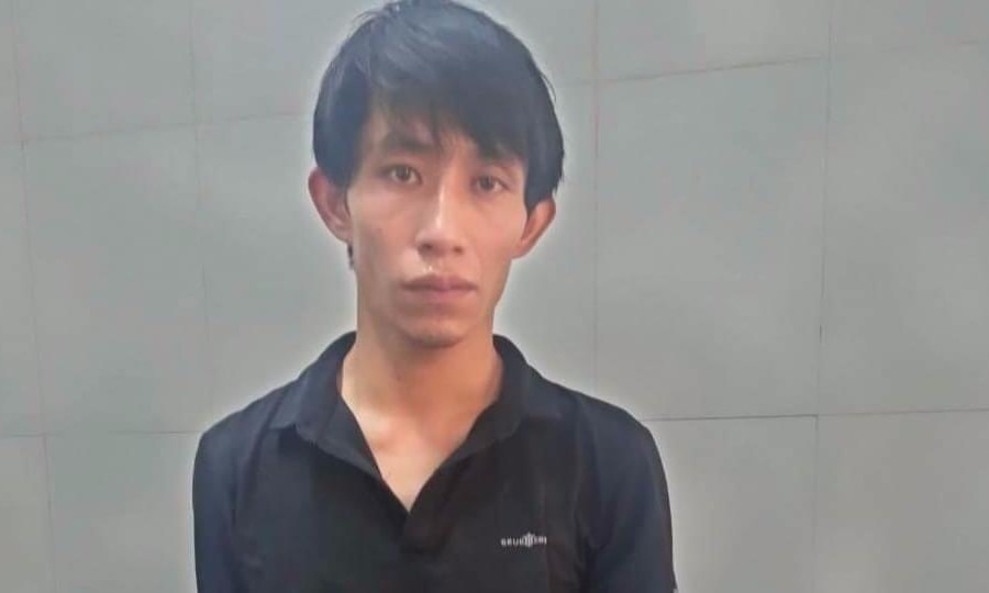 Công an thành phố Vinh bắt đối tượng cướp 4 thẻ cào điện thoại 