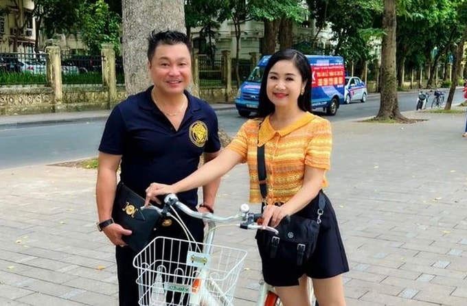 Mỹ nhân điện ảnh Thu Hà hội ngộ Lý Hùng: 'Anh vẫn phong độ như xưa'