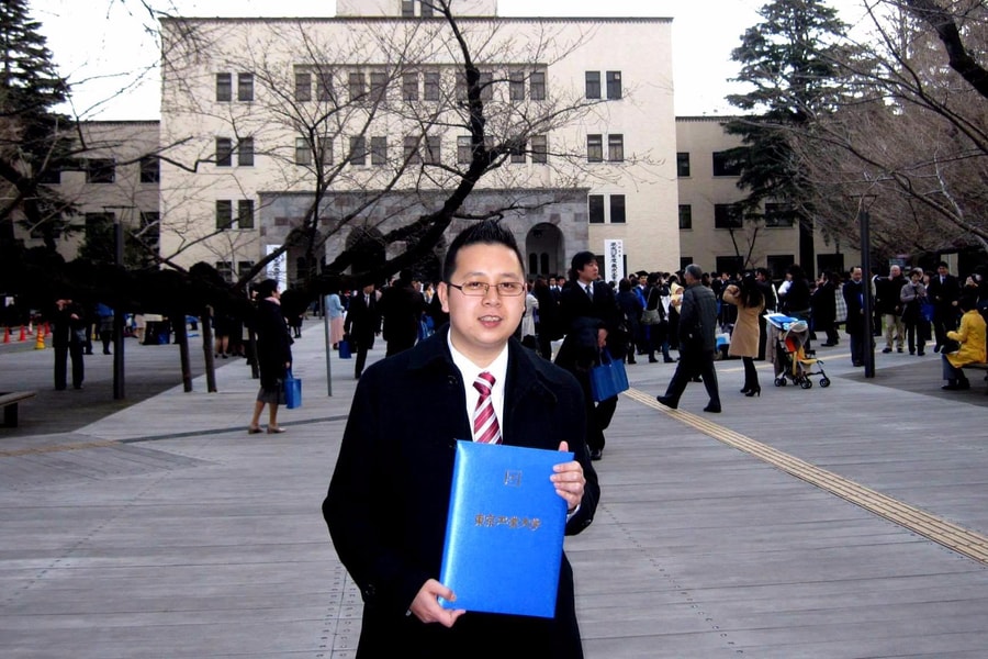 Chàng trai 'làng truyền hình' xứ Nghệ vang danh ở xứ sở hoa anh đào