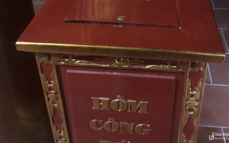 Bắt 2 đối tượng chuyên trộm hòm công đức