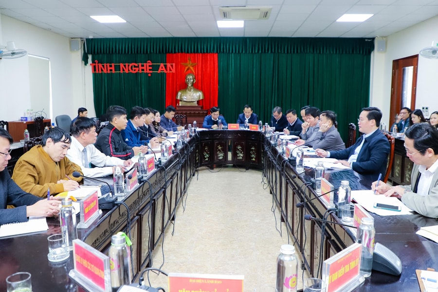 Chủ tịch UBND tỉnh Nguyễn Đức Trung tiếp công dân định kỳ tháng 12/2022