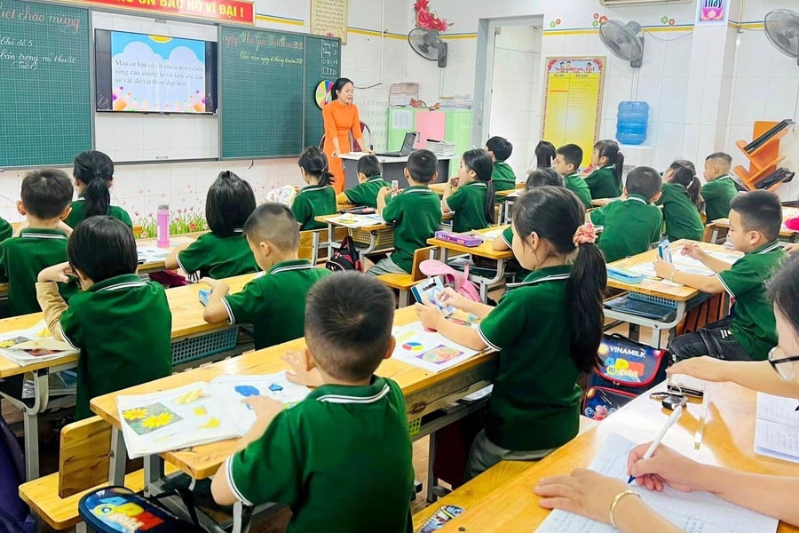 Nghệ An: UBND huyện chịu trách nhiệm tổng hợp danh sách giáo viên ngoài công lập được nhận hỗ trợ Covid-19