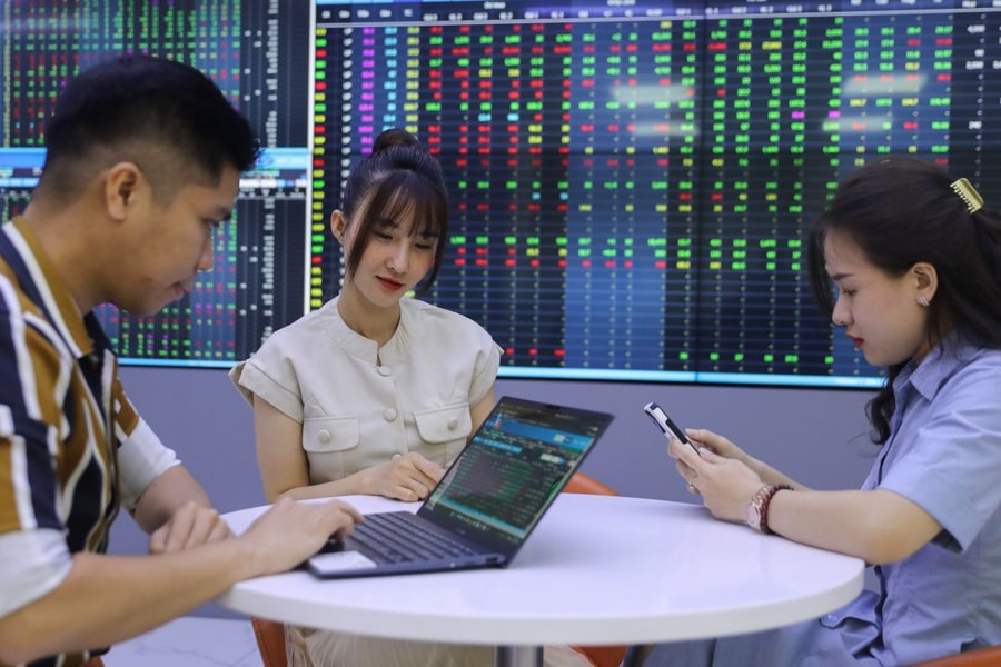 Người Việt đầu tư vào đâu để tránh lạm phát năm 2023?