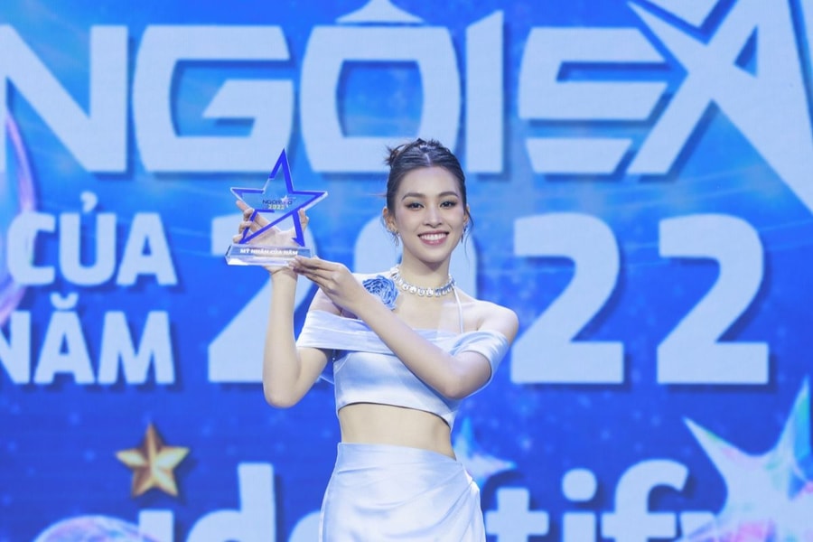 Hoa hậu Trần Tiểu Vy được trao giải 'Mỹ nhân của năm 2022'