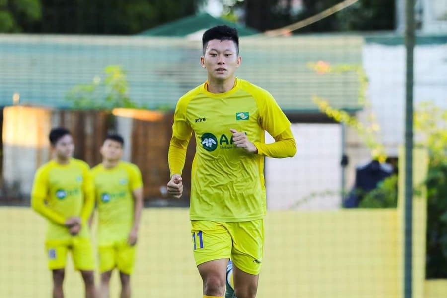 Chấn thương đeo đẳng Đức 'Ozil'