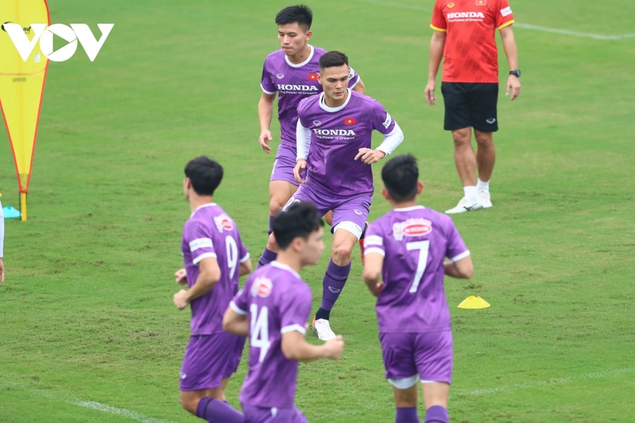 Vì sao cầu thủ Việt kiều chưa tạo nên 'làn gió mạnh'?