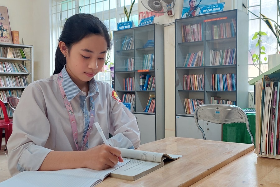  Nữ thủ khoa khối 9 ở Nghệ An với 'niềm đam mê vô tận' môn Toán 