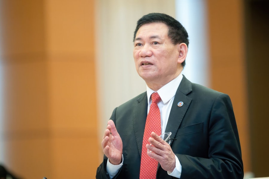 Bộ trưởng Bộ Tài chính Hồ Đức Phớc: Quỹ bình ổn giá xăng dầu có nhiệm vụ 'giảm sốc' khi giá biến động