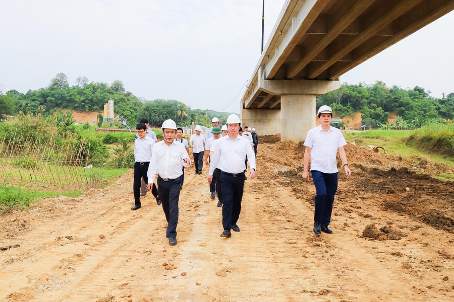 UBND tỉnh Nghệ An yêu cầu giải quyết dứt điểm 83 hồ sơ dự án đầu tư tồn đọng 