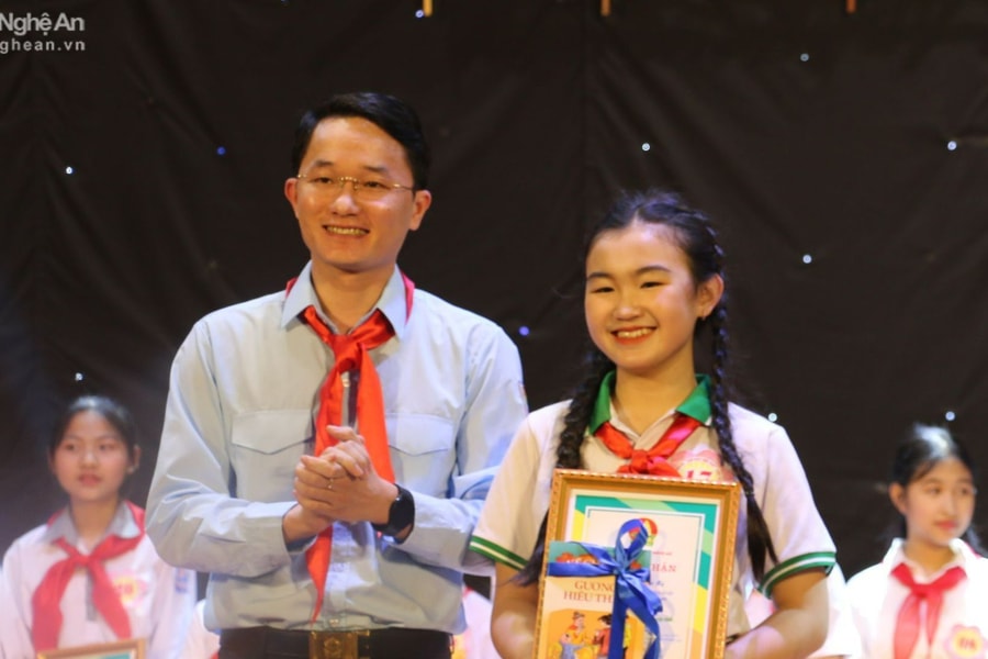 Học sinh Trường THCS Lê Lợi (thành phố Vinh) đạt giải Nhất Liên hoan Chỉ huy Đội giỏi cấp tỉnh