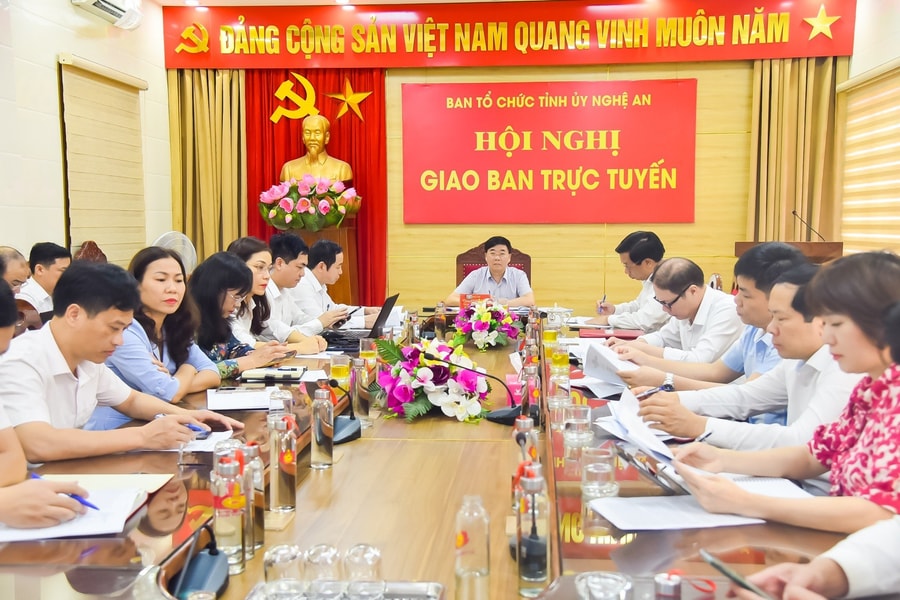 Triển khai lấy phiếu tín nhiệm đối với cán bộ giữ chức danh, chức vụ lãnh đạo, quản lý trong hệ thống chính trị 