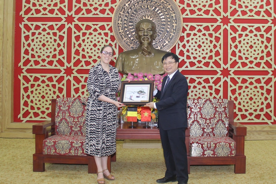 Ủy ban Nhân dân tỉnh Nghệ An đón tiếp đoàn công tác của Vương quốc Bỉ
