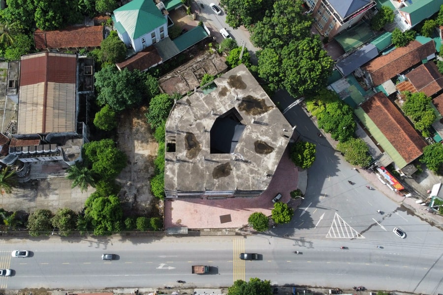 Đá bóng trách nhiệm trong việc xử lý tòa nhà Nam Đàn Plaza?