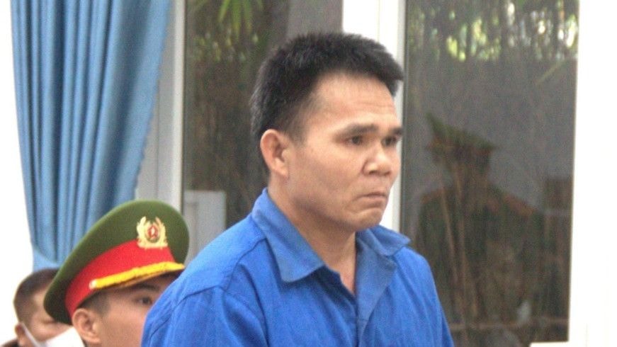 Mua xăng đốt nhà hàng xóm, người đàn ông lãnh án 20 năm tù