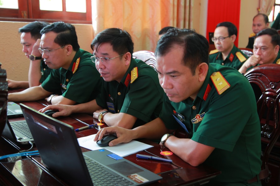 Hội thi Cán bộ giảng dạy chính trị giỏi trong lực lượng vũ trang Nghệ An 