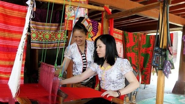 Trả lời kiến nghị của cử tri Na Loi về chính sách hỗ trợ đào tạo nghề, giải quyết việc làm