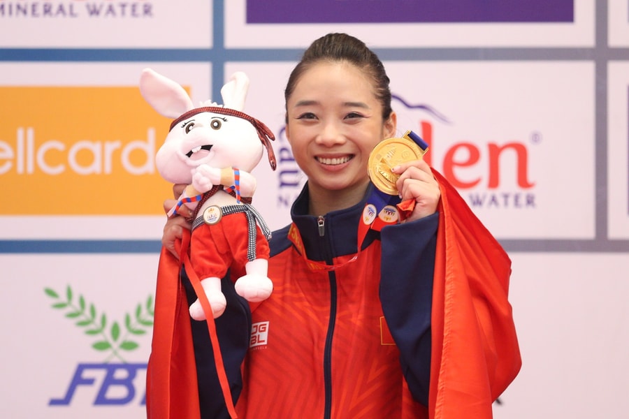 Dương Thúy Vi giành Huy chương Vàng trong ngày đặc biệt