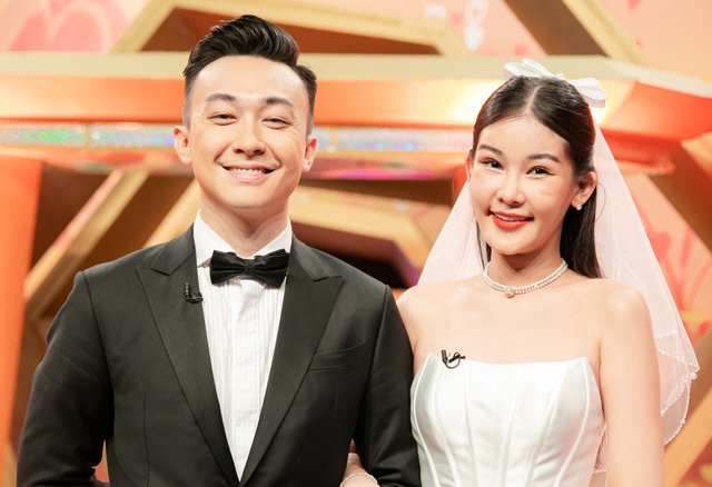 Hoa hậu Lê Âu Ngân Anh tiết lộ cuộc sống hôn nhân bên chồng MC 