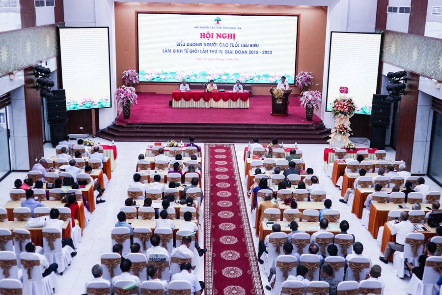 Nghệ An biểu dương 114 người cao tuổi làm kinh tế giỏi giai đoạn 2018-2023 